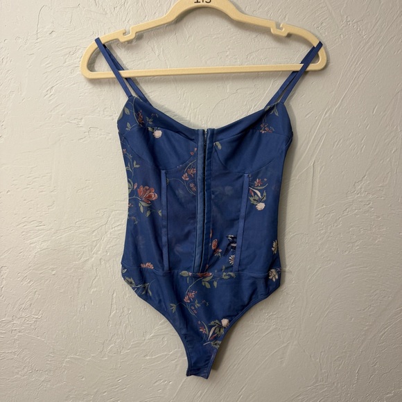 NEW Free People x Intimately FP Printed Night Rhythm Bodysuit Blue Floral Combo - Picture 4 of 6